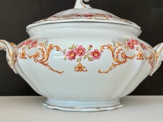🇫🇷 Sopera Digoin Porcelana Blanca y Dorada