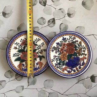Juego de 2 platos decorativos florales