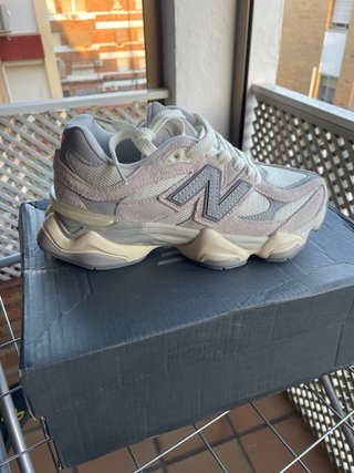 Zapatillas New Balance 9060 Gris/Rosa