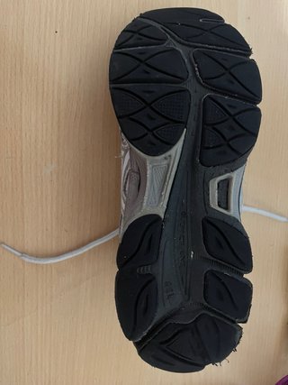 Zapatos Asics Gel Gris y Blanco