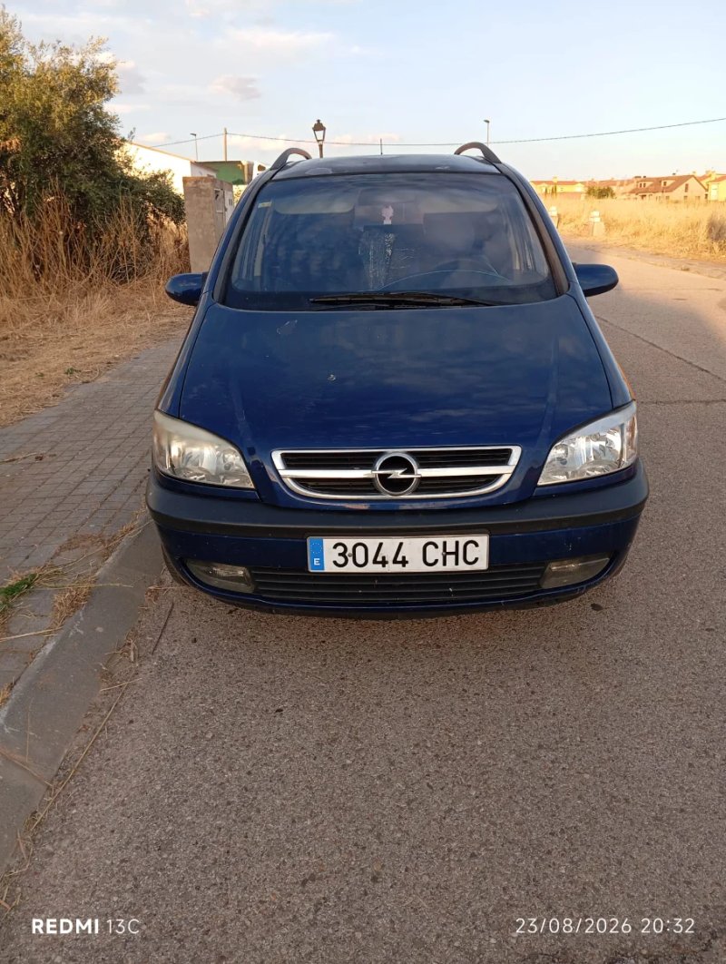 Opel Zafira 2003 - foto 1