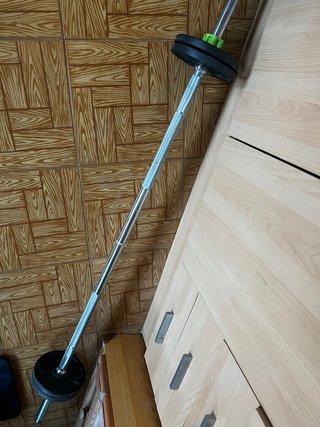 Barra larga de pesas