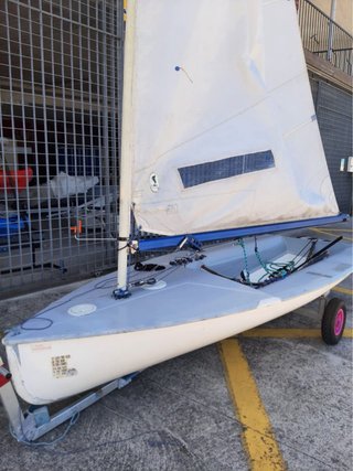 Barco Europa de vela ligera con 2 mástiles