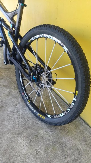 Bicicleta Enduro Orbea Rallon R3