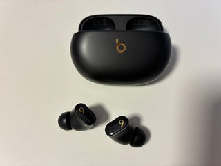 Beats Studio Buds+ Negros Inalámbricos
