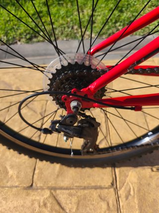 Bici 24" con suspensión (8-12 años) buen estado
