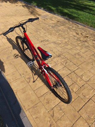 Bici 24" con suspensión (8-12 años) buen estado
