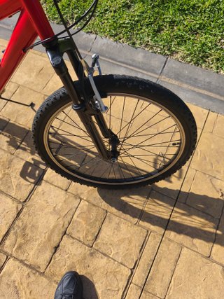 Bici 24" con suspensión (8-12 años) buen estado