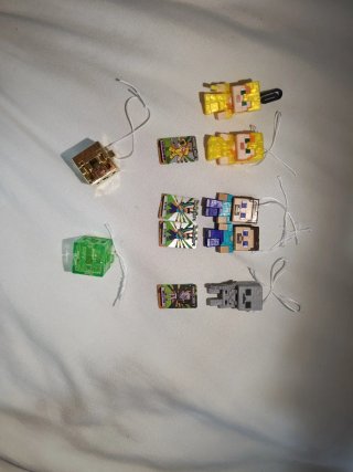 Figuras Minecraft Kinder Joy Coleccionables