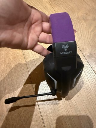 Auriculares inalámbricos weweary lilas y negros