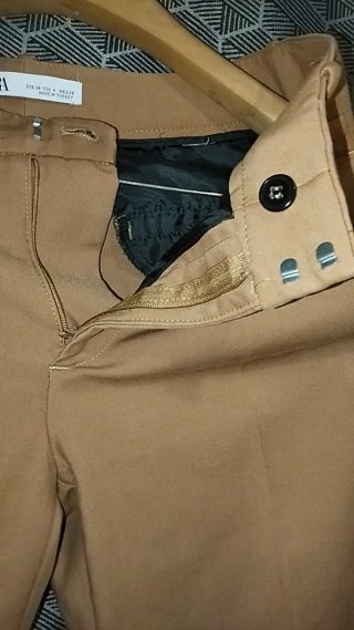 Pantalón Zara tobillero marrón