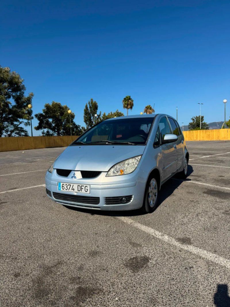Mitsubishi Colt 2005 - foto 1