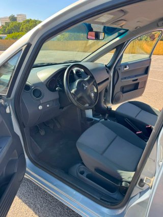 Mitsubishi Colt 2005