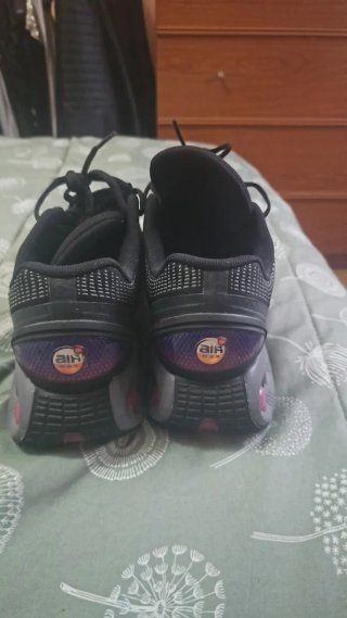 Nike Air Max DN Zapatillas Negras y Moradas