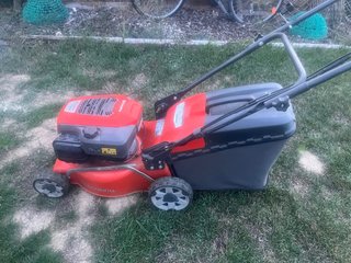 Cortacésped Husqvarna LC 140SP
