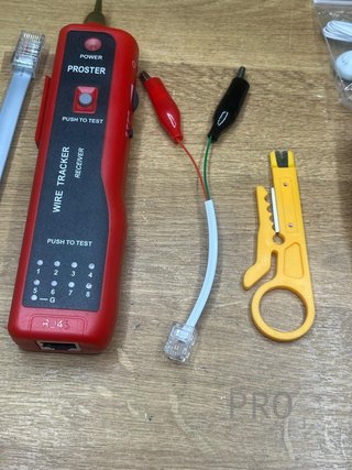 Comprobador de Cables RJ45 RJ11 Proster