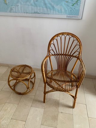 TAVOLO, POLTRONA E Sgabello in vimini