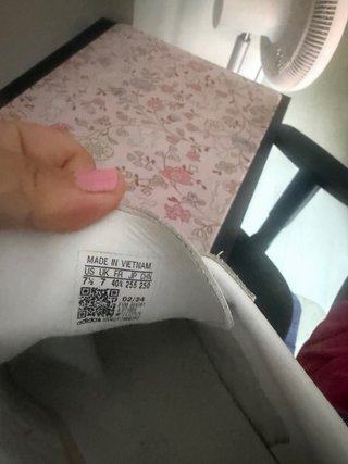Zapatillas Adidas Samba Blancas y Grises.Un uso