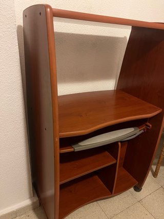 Mesa Ordenador Madera con Ruedas