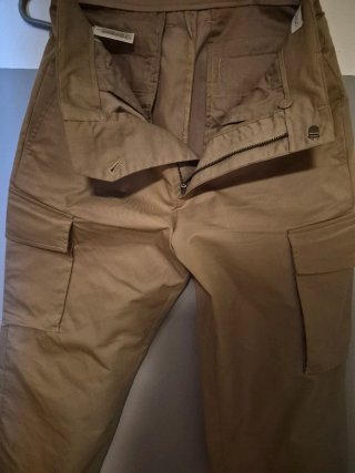 REBAJAS :Pantalones Cargo Hombre, marca : Mango