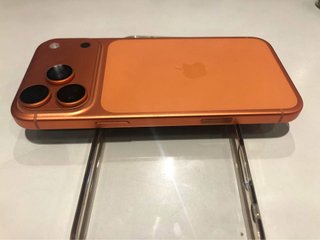 iPhone 17 Pro Max Naranja