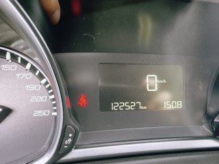 Peugeot 308 2015