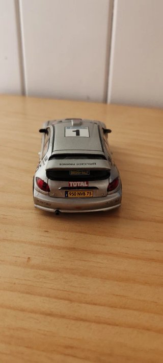 Scalextric Peugeot 206 WRC Total
