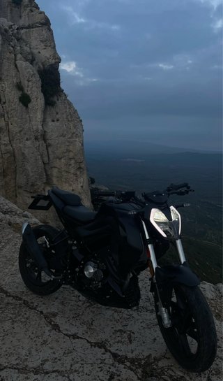Keeway Rkf 125 Negra