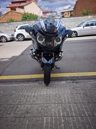 BMW R 1200 RT Negra y Marrón