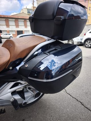 BMW R 1200 RT Negra y Marrón