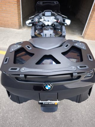 BMW R 1200 RT Negra y Marrón