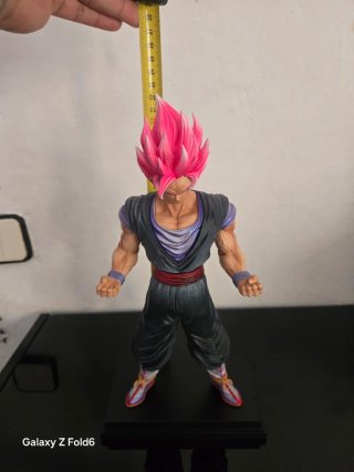 Figura Goku Super Saiyan Rose