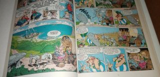 ASTERIX Y EL REGALO DEL CESAR