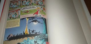 ASTERIX Y EL REGALO DEL CESAR