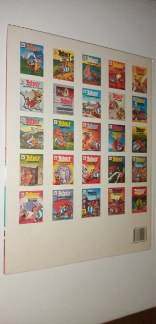 ASTERIX Y EL REGALO DEL CESAR