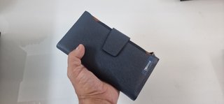 Cartera de Cuero Unisex color Azul Titanio. NUEVA