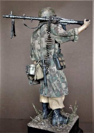 Figura custom escala 1/6 Paracaidista Alemán WWII