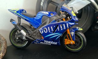 3 modellini moto da corsa VR46