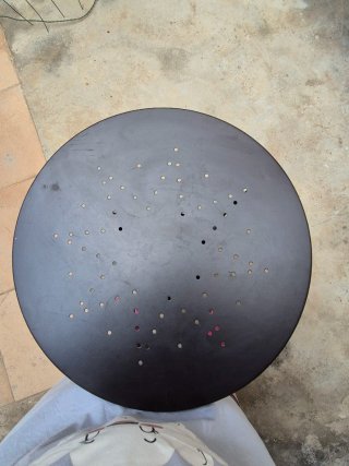 Tavolo rotondo in ferro nero