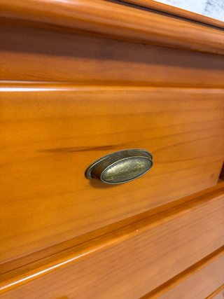 Cómoda de madera maciza