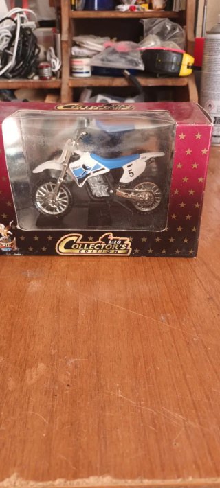 Lote Motos de Cross a escala