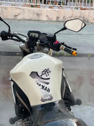 Yamaha XJ6 Naked