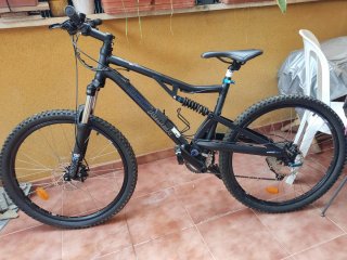 Bicicleta Montaña Rockrider Negra
