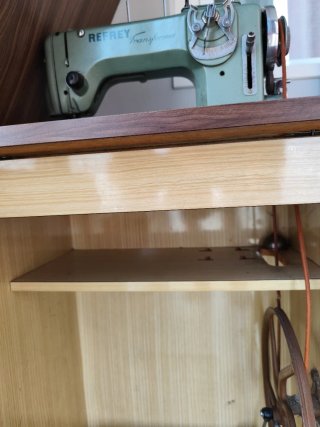Máquina de coser Refrey Transforma