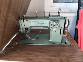 Máquina de coser Refrey Transforma