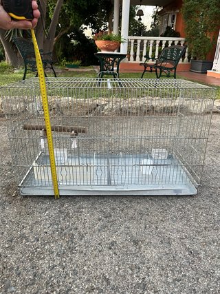 Jaula para pájaros criadero