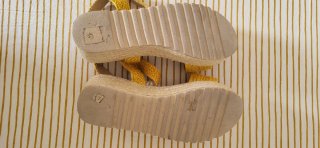 Sandalias amarillas esparto tacón bajo, plataforma