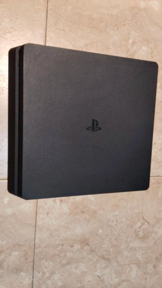 PS4 Slim 500GB + Mando Inalámbrico