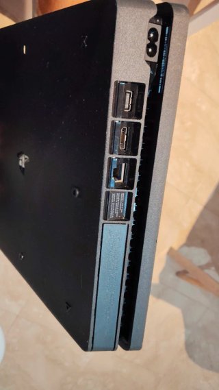 PS4 Slim 500GB + Mando Inalámbrico