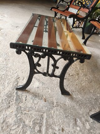 Conjunto de exterior mesas y bancos
